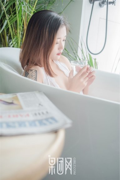 ‘九游体育官网’【整形大咖】哈尔滨欧兰整形王滨福院长的隆胸手术(图3) 九游体育